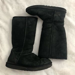 Size 10 Classic Tall black UGGs